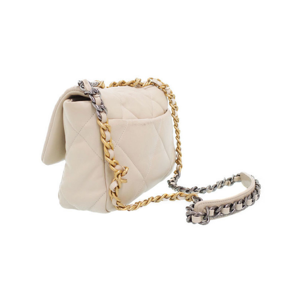 Chanel Bag 19 Flap